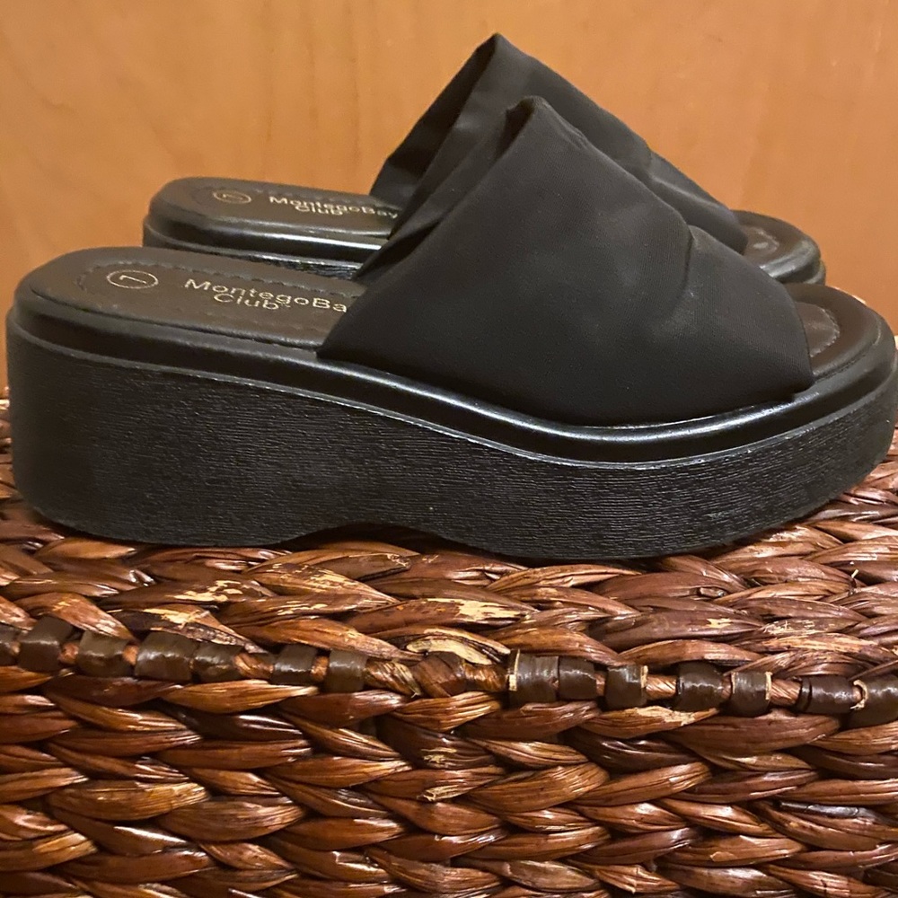Montego Bay Club 90s Wedges